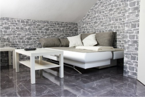 Naturstein kann auch im Wohnzimmer in Sankt Egidien verlegt werden